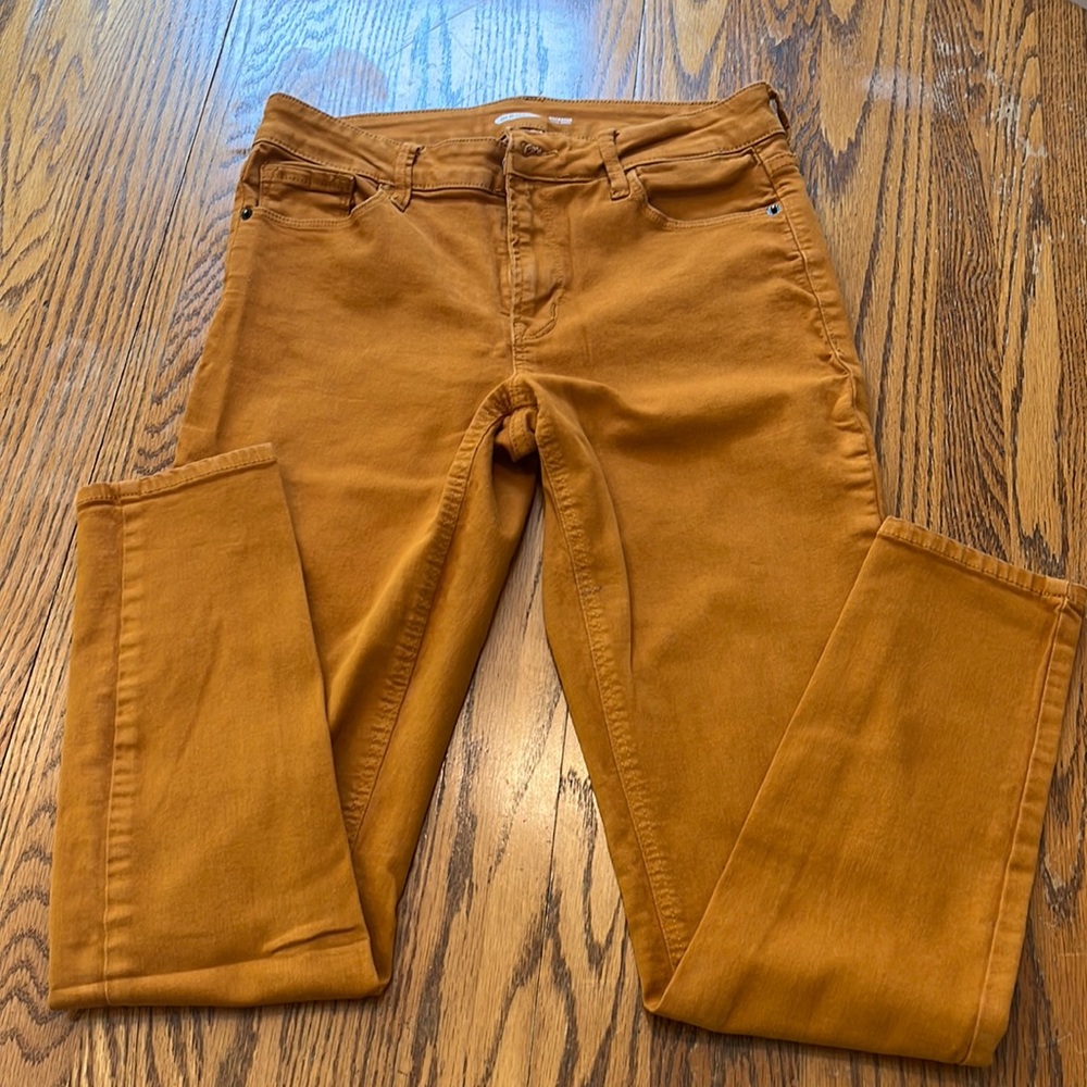 Old navy rockstar super skinny jeans
